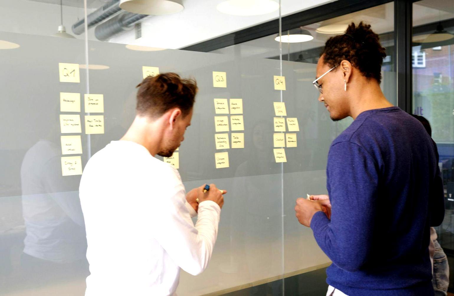 Certificate presentation ceremony for financial education excellence