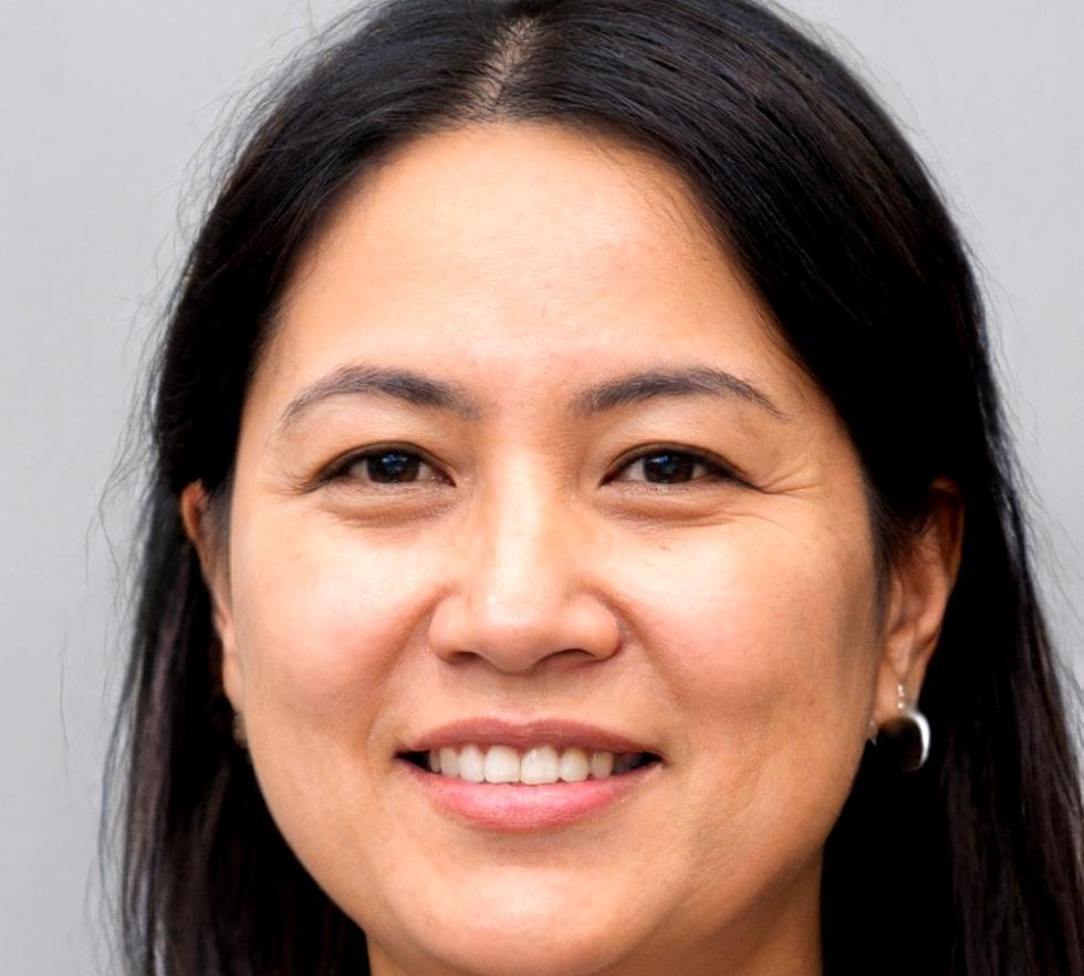 Budget counselor Elena Marchetti